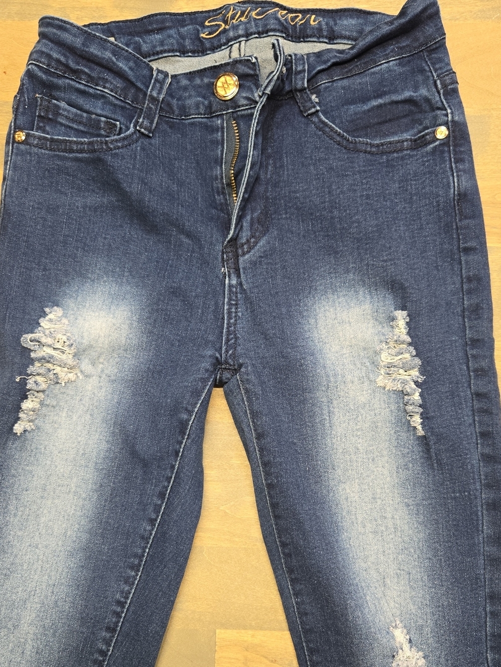 Studio 17 Women's Dark Blue Distressed Skinny Jeans